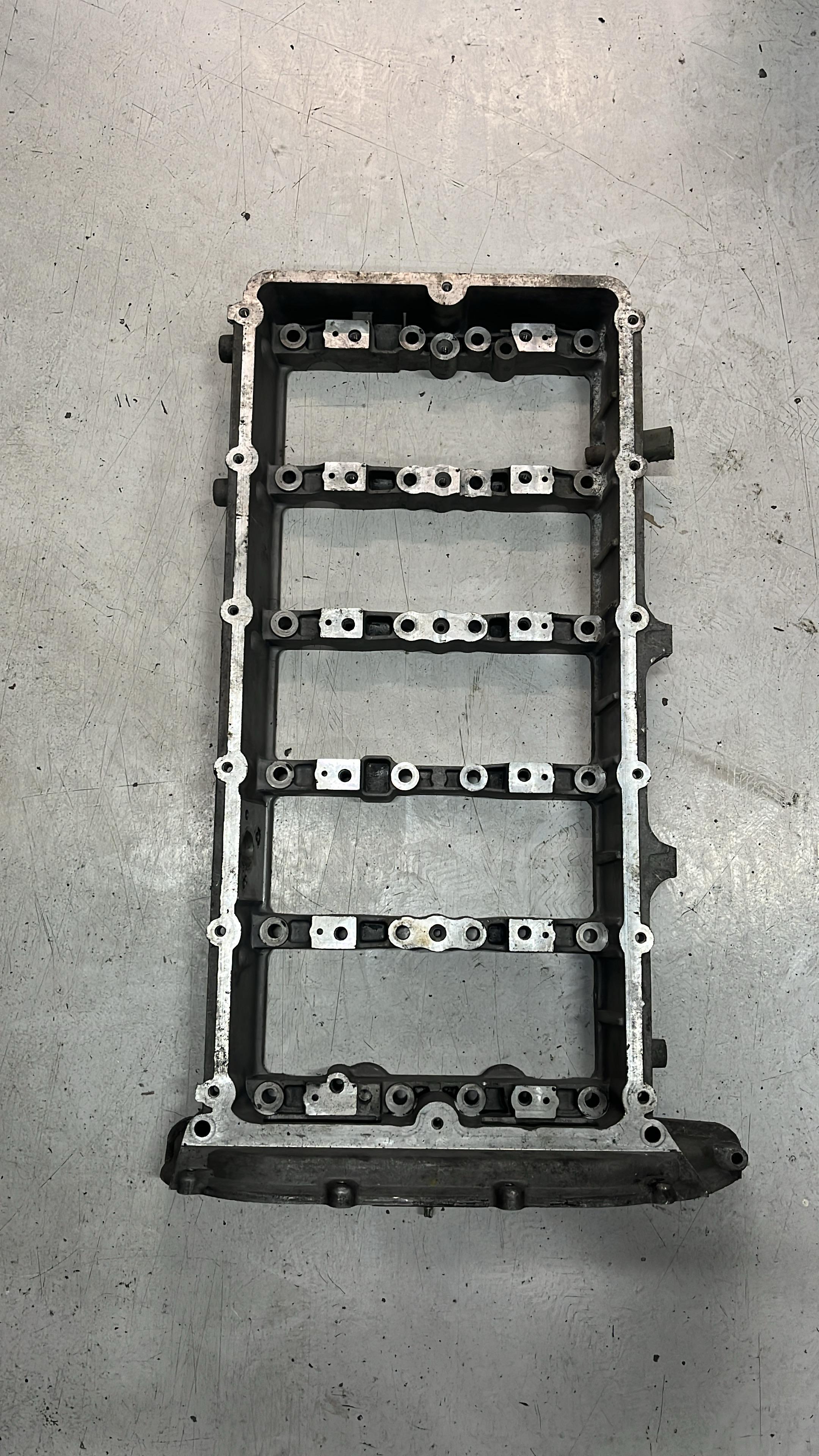 7C16 6K537 AB V347 200PS SİLİNDİR KAPAK ÜST KEP ÇIKMA 3.2