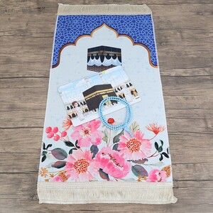  Çocuk Seccadesi 45*82 cm Kabe Mavi & Kokulu Tesbih Bebek Mavisi & Hacca Gidiyorum Puzzle
