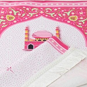  Çocuk Seccadesi Kudüs Pembe 82×45 cm 110 gr- Tesbih Hediyeli