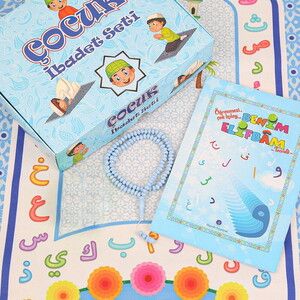  Çocuk Seccadesi ve Eğitici Kitabı Namaz Seti  - Mavi 45x82 cm - 110 gr - Tesbih