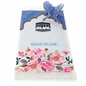  İsme Özel Çocuk Seccadesi Kabe Mavi 82×45 cm 110 gr - Tesbih Hediyeli