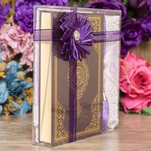  Hediyelik Kuran-ı Kerim, İnci Tesbih, Seccade, Asetat Kutulu(25X18 cm) Mevlid Paketi- Mor