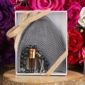 Hediyelik Takke, 33 lü Tesbih, Alkolsüz Esans 3 ml Asetat kutulu 12*15 cm 261 gram-Gri