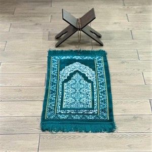  Kadife Çocuk Seccadesi - Yeşil 38x80 cm - 180 gr - Tesbih Hediyeli