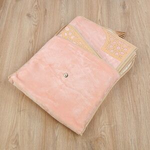  Lüks Çantalı Kaymaz Deri Tabanlı Soft Yumuşak Peluş Seccade Pembe (Seccade 72*228 cm, Çanta 39*44 cm)