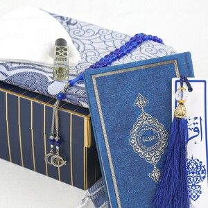  Mühürlü Kur'an-ı Kerim (Çanta Boy 12x16 cm) & Erkek Esans & Erkek Tesbih 33'lü & Takke & Kitap Ayracı & Seccade