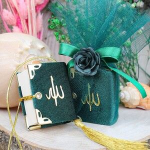 Mini Kur'an-ı Kerim Kadife Kaplı & Tül Süslemeli Yeşil