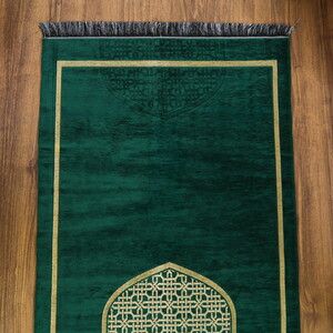  Selçuklu Desenli Lüks Şönil Seccade Yeşil (66x120cm) 520 gr
