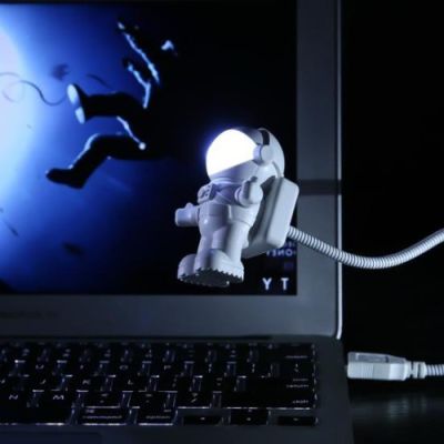  Astronot USB Gece Lambası