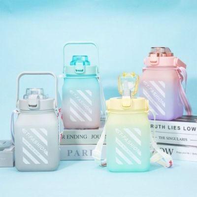 Köşeli Motivasyon Matarası 1500 ML