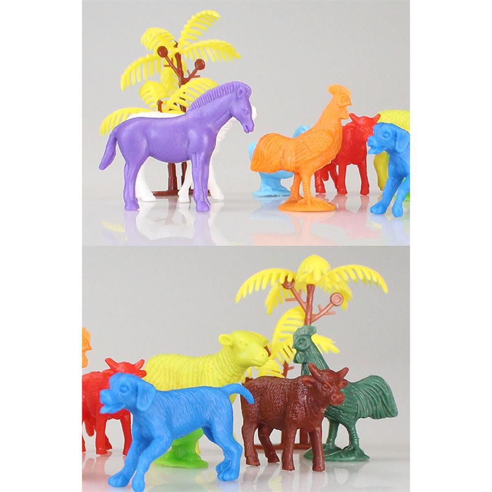  676 Toy Play 12 Parça Renkli Mini Çiftlik Hayvanları Figür Seti 4-6 cm